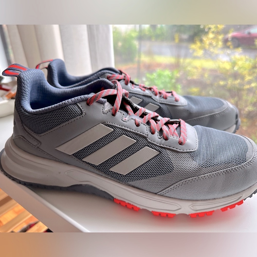 ADIDAS ROCKADIA TRAIL RUNNING SHOE MENS SIZE 10
